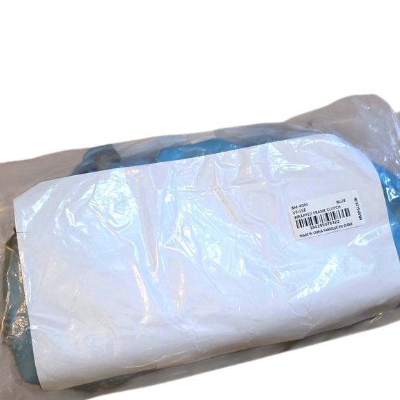 NWT Badgley Mischka Baby Blue Wrapped Frame Clutch Vegan Leather Evening Bag - Picture 10 of 11